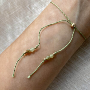 Bransoletka Ranju z zielonym granatem