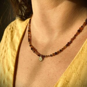 Naszyjnik Słońce z granatem